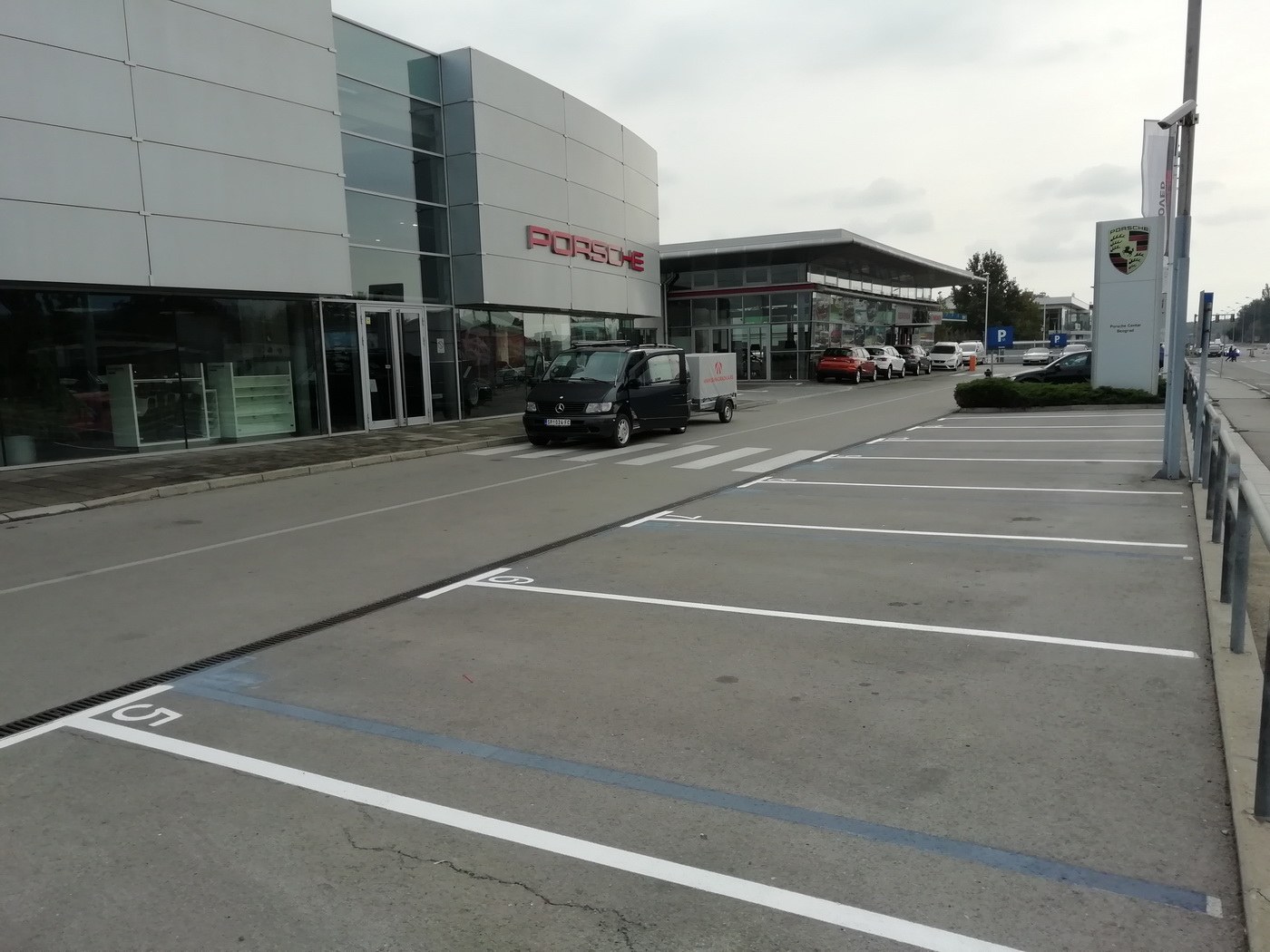 Porsche Centar - 2